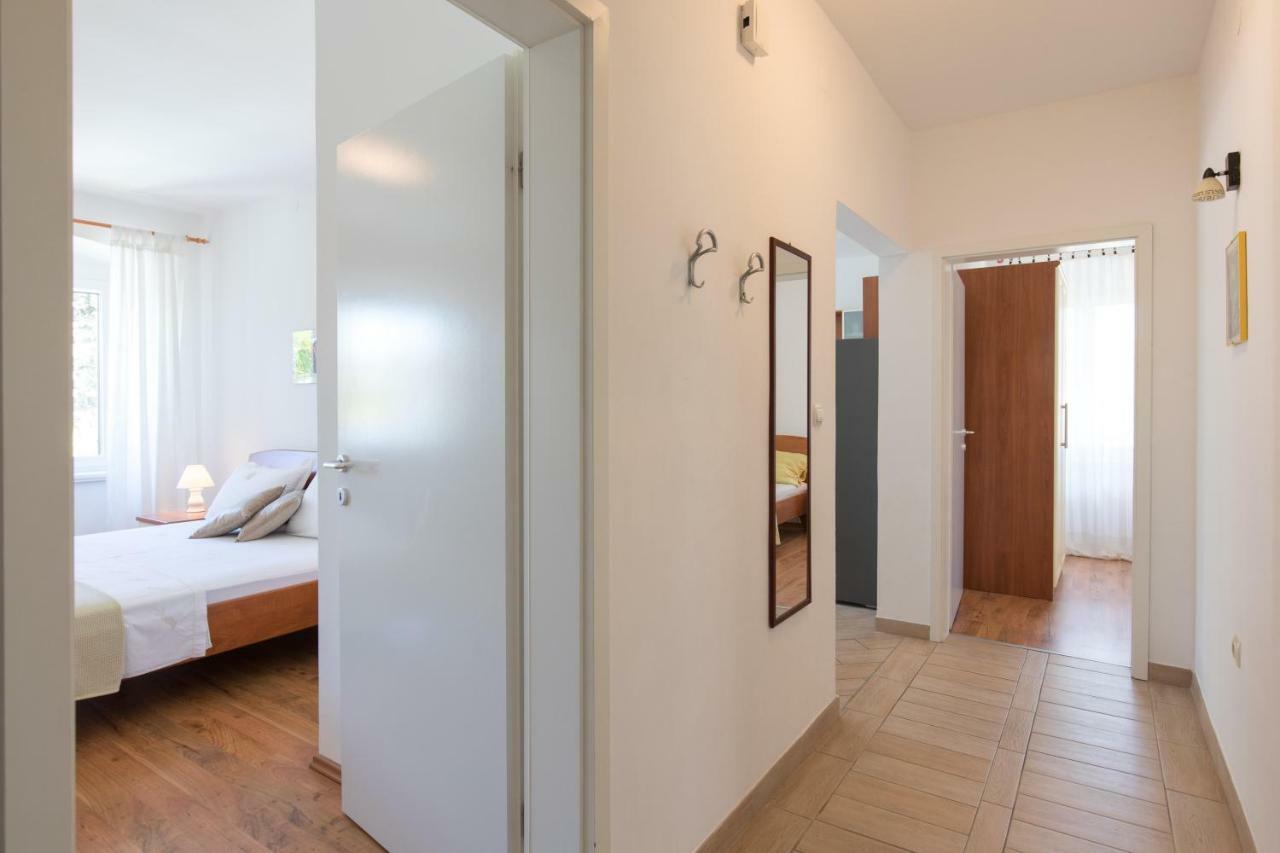 Apartments Ivona Malinska Εξωτερικό φωτογραφία